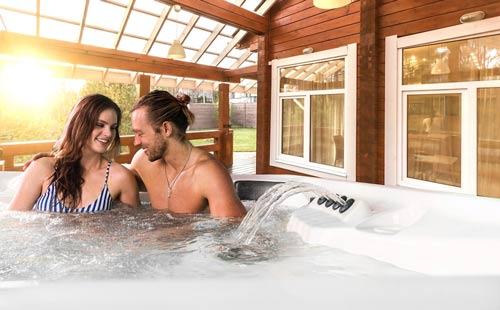 how long do hot tubs last? everything you need to know